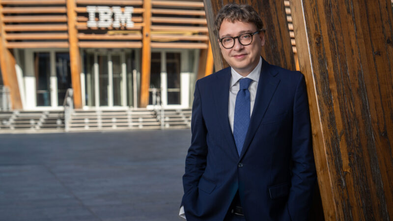 Alessandro La Volpt4e - IBM/MIT TR IT