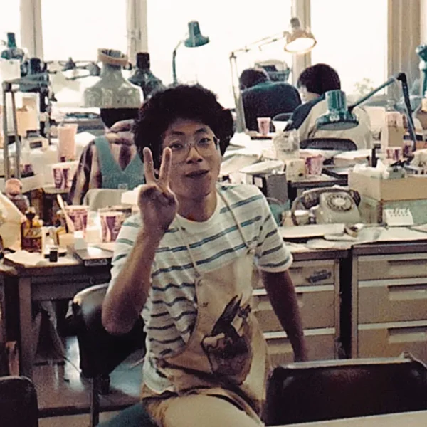 Watanabe al lavoro presso Tomy a Tokyo nel 1982.PER GENTILE CONCESSIONE DI HIROYUKI WATANABE