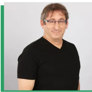 Shai Shen-Orr immagina un futuro in cui le persone potranno controllare il proprio punteggio immunitario su un'app.PER GENTILE CONCESSIONE DI SHAI SHEN-ORR
