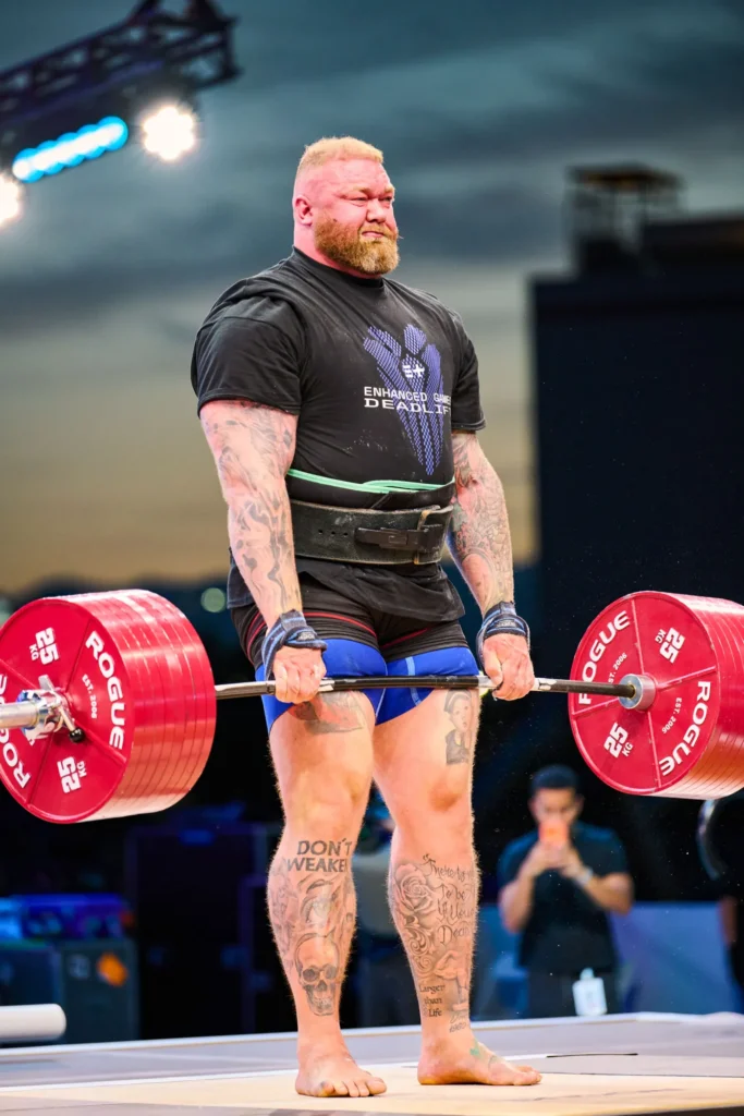 Lo strongman islandese Thor Björnsson ha dovuto ridurre il numero di sostanze che assumeva per soddisfare i requisiti della FDA di Enhanced.SAEED RAHBARAN